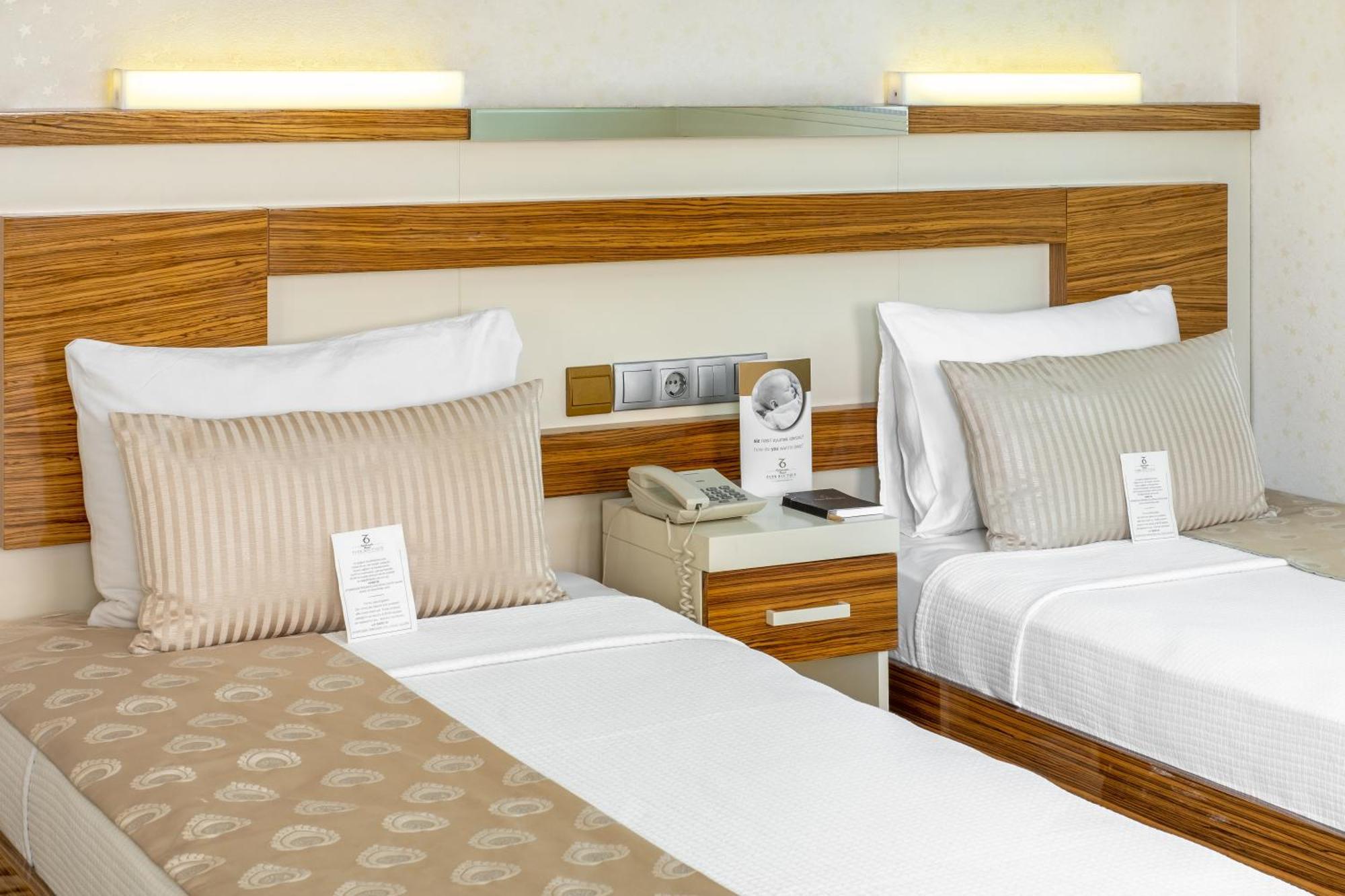Oglakcioglu Park Boutique Hotel Izmir Bagian luar foto