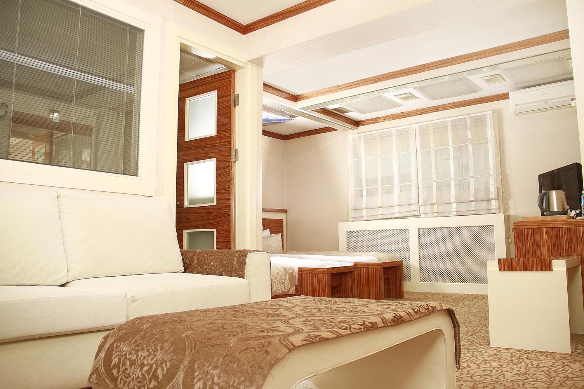 Oglakcioglu Park Boutique Hotel Izmir Bagian luar foto